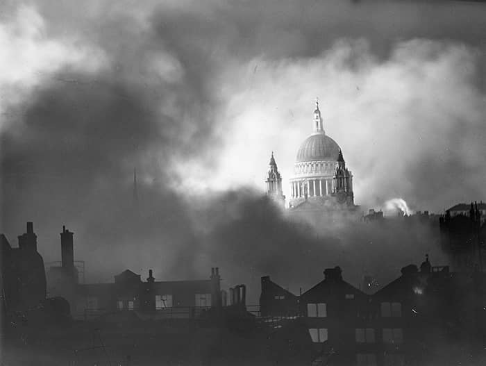 29 Dec 1940 | St Paul's Survives London blitz